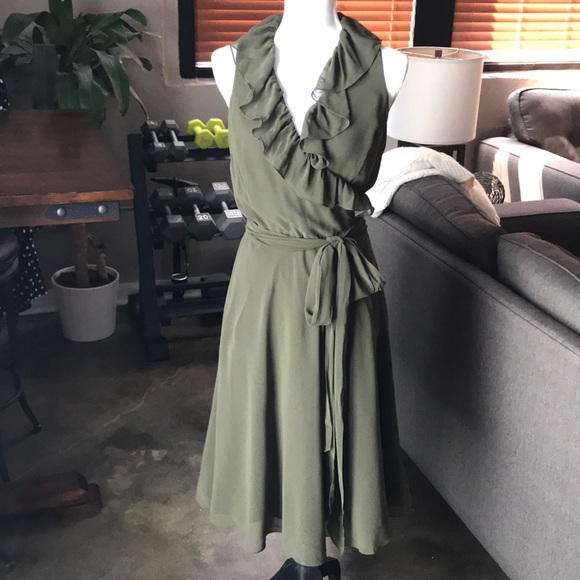 ✨HP New With Tags Chiffon Wraparound Olive Dress - Picture 2 of 8
